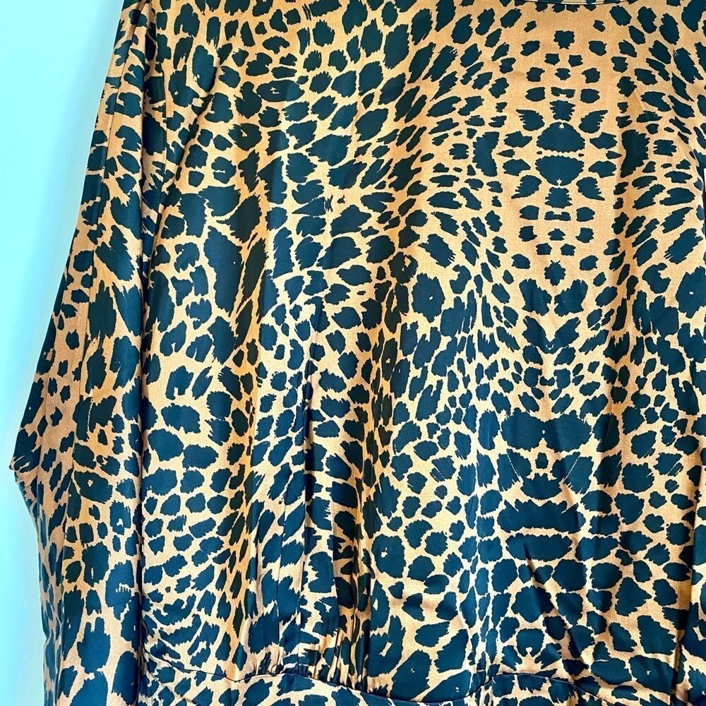 Hugo boss darkea long sleeve animal print dress NWT - Picture 8 of 9